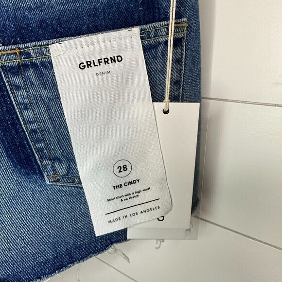 Grlfrnd x Revolve Cindy High Rise Short in Pink Moon NWT Size 28 - Picture 6 of 7